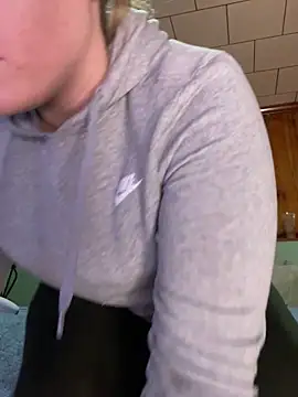 Snapshot of jaseyrae chatting on 12.12.24 jaseyrae online show from 12.12.24