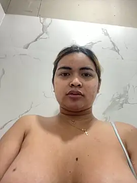 Snapshot of Bombshell_Ashy chatting on 03.02.25 Bombshell Ashy online show from 03.02.25