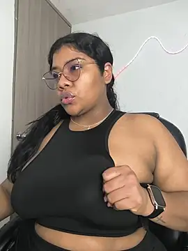 paola091 online show from 10.13.25