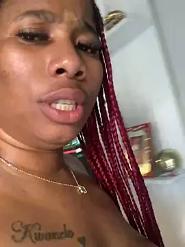 Snapshot of CurvyDesire1 chatting on 02.26.25 CurvyDesire1 online show from 02.26.25