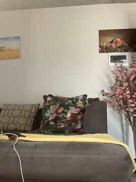 Snapshot of CurvyDesire1 chatting on 02.28.25 CurvyDesire1 online show from 02.28.25