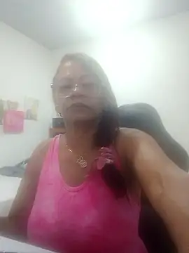 Snapshot of BustyMilf_ chatting on 10.16.25 BustyMilf  online show from 10.16.25