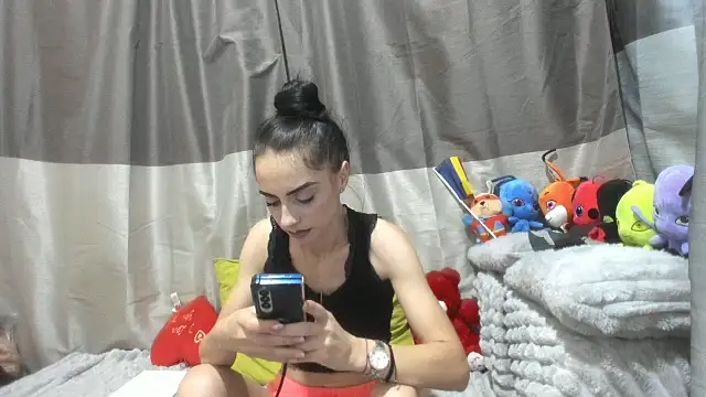 jessystarr online show from 12.04.25