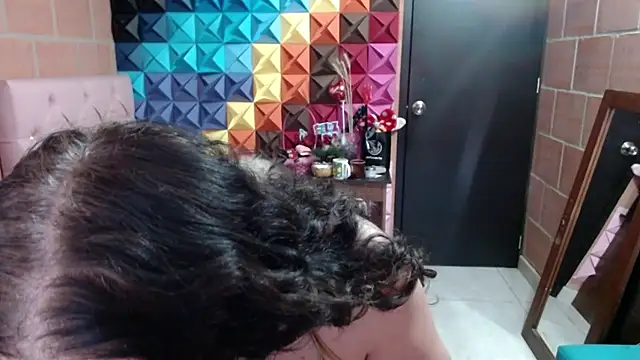 Snapshot of katifoxx chatting on 01.28.25 katifoxx online show from 01.28.25