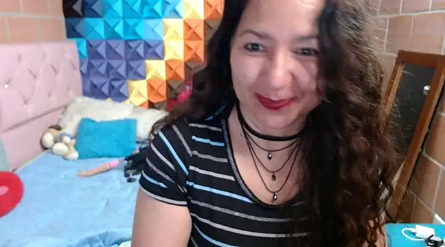 Snapshot of katifoxx chatting on 03.12.25 katifoxx online show from 03.12.25