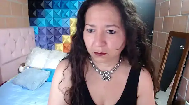 Snapshot of katifoxx chatting on 03.21.25 katifoxx online show from 03.21.25