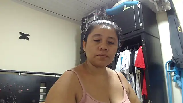 adrixxx38 online show from 04.21.26
