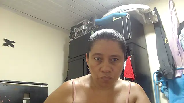 adrixxx38 online show from 04.21.26