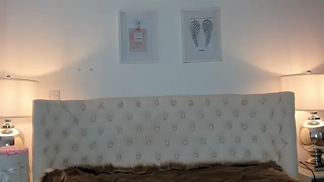 Snapshot of JessicaJames23 chatting on 09.16.25 JessicaJames23 online show from 09.16.25