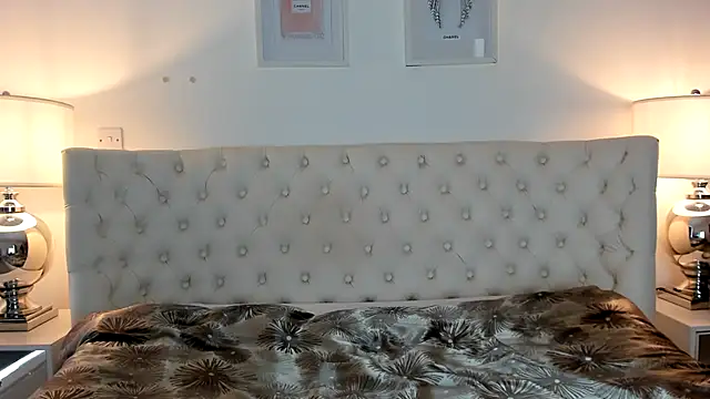 Snapshot of JessicaJames23 chatting on 02.17.26 JessicaJames23 online show from 02.17.26