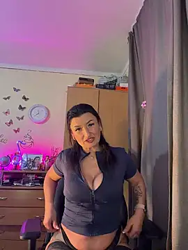 Snapshot of Hotangel75 chatting on 05.05.26 Hotangel75 online show from 05.05.26