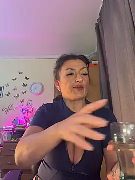 Snapshot of Hotangel75 chatting on 06.17.26 Hotangel75 online show from 06.17.26