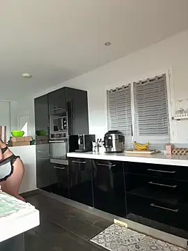 Clara-xoxo online show from 01.28.25