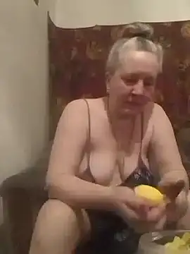 Snapshot of Cerd_Ayaz chatting on 02.25.25 Cerd Ayaz online show from 02.25.25