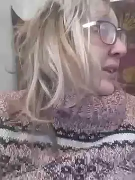 Snapshot of Cerd_Ayaz chatting on 03.16.25 Cerd Ayaz online show from 03.16.25