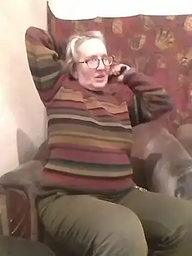 Snapshot of Cerd_Ayaz chatting on 03.17.25 Cerd Ayaz online show from 03.17.25