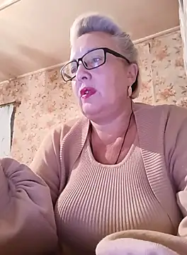 Snapshot of Cerd_Ayaz chatting on 09.13.25 Cerd Ayaz online show from 09.13.25