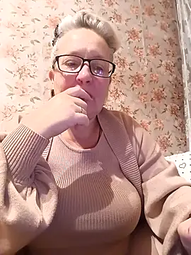 Snapshot of Cerd_Ayaz chatting on 10.02.25 Cerd Ayaz online show from 10.02.25