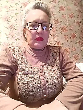 Snapshot of Cerd_Ayaz chatting on 10.19.25 Cerd Ayaz online show from 10.19.25