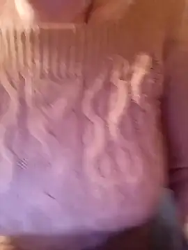 Snapshot of Cerd_Ayaz chatting on 10.29.25 Cerd Ayaz online show from 10.29.25