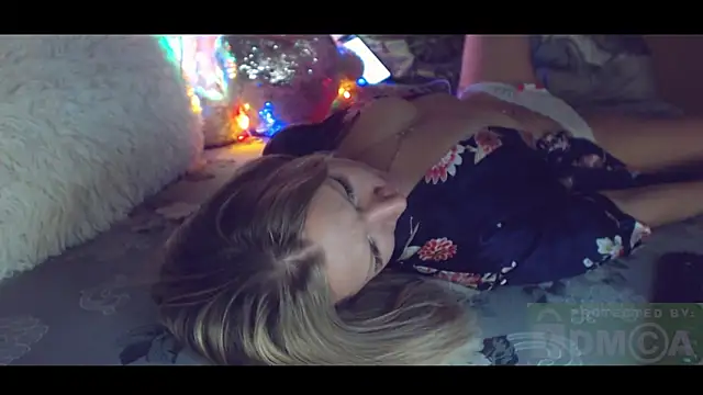 Snapshot of mimmi_ chatting on 12.04.24 mimmi online show from 12.04.24