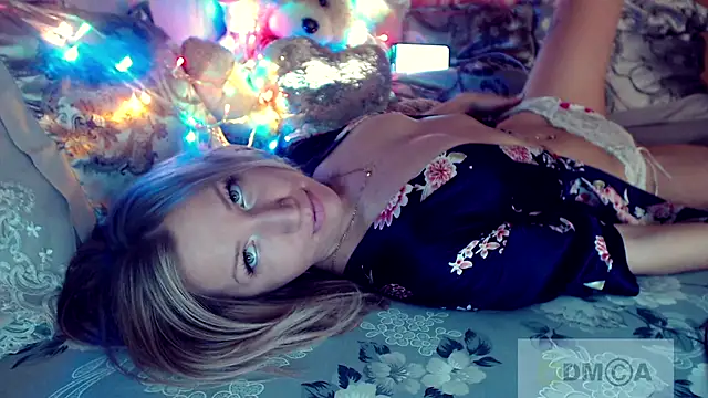 Snapshot of mimmi_ chatting on 01.21.25 mimmi online show from 01.21.25