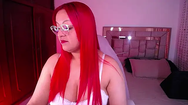 salomecastro  online show from 02.03.26