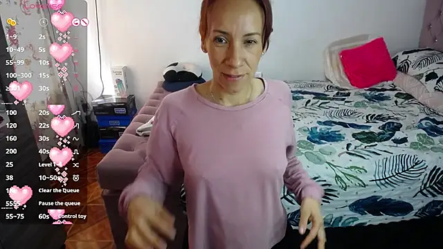 Snapshot of cristin_doll_ chatting on 03.05.25 cristin doll online show from 03.05.25