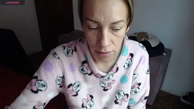 Snapshot of cristin_doll_ chatting on 10.26.25 cristin doll online show from 10.26.25