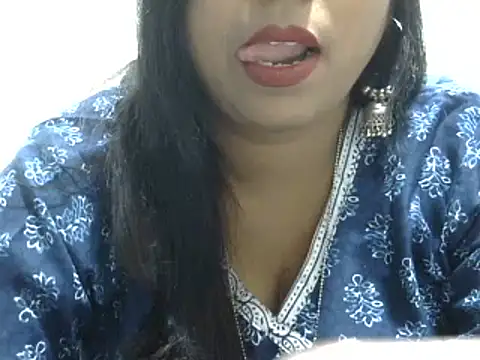 Snapshot of ROSEE_MERRYYYY chatting on 12.19.24 ROSEE MERRYYYY online show from 12.19.24