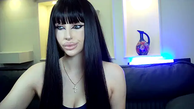 Lady Joli online show from 12.20.25