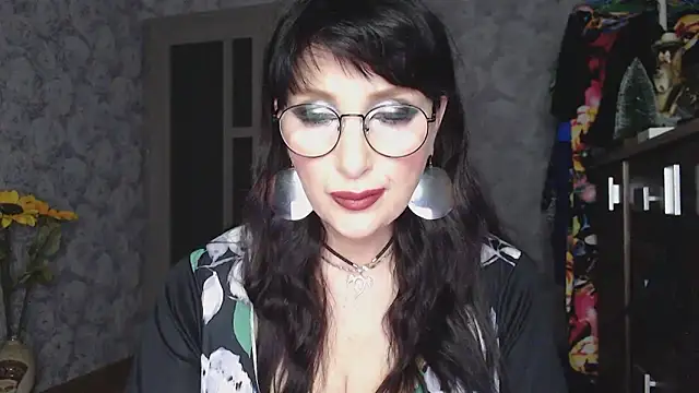 Snapshot of Aziza1 chatting on 01.19.25 Aziza1 online show from 01.19.25