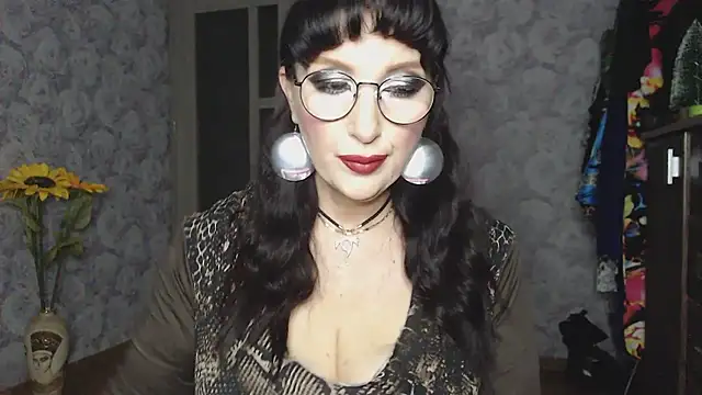 Snapshot of Aziza1 chatting on 01.22.25 Aziza1 online show from 01.22.25