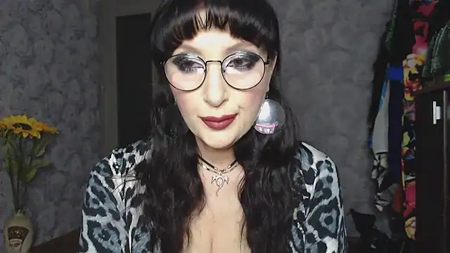 Snapshot of Aziza1 chatting on 02.02.25 Aziza1 online show from 02.02.25