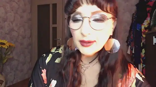 Snapshot of Aziza1 chatting on 02.09.25 Aziza1 online show from 02.09.25