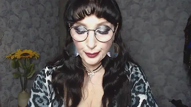 Snapshot of Aziza1 chatting on 02.27.25 Aziza1 online show from 02.27.25