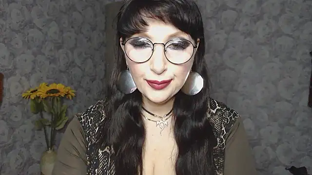 Snapshot of Aziza1 chatting on 02.28.25 Aziza1 online show from 02.28.25