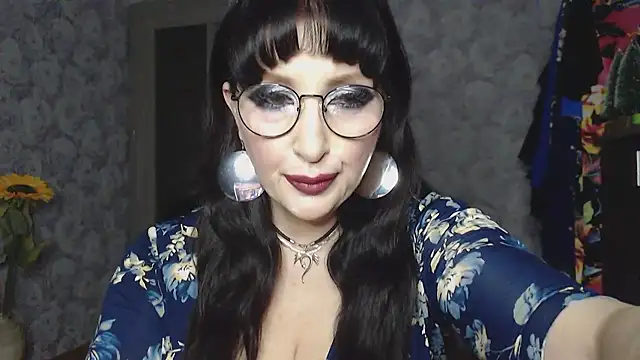 Snapshot of Aziza1 chatting on 03.19.25 Aziza1 online show from 03.19.25