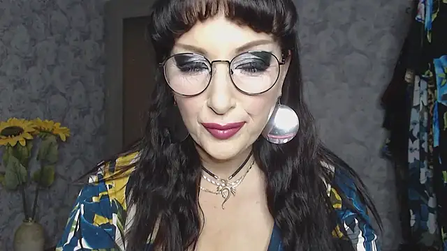 Snapshot of Aziza1 chatting on 09.15.25 Aziza1 online show from 09.15.25