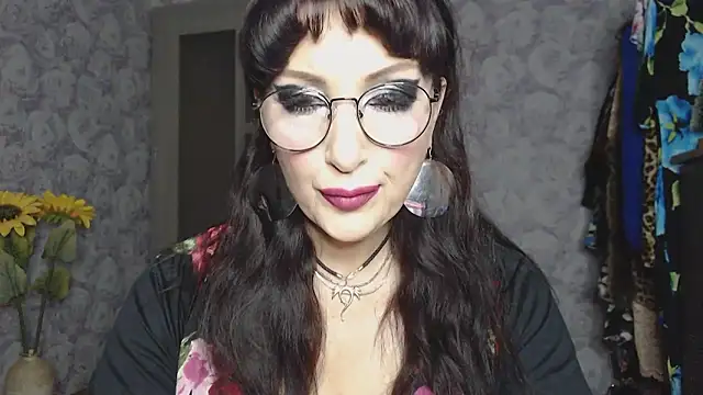 Snapshot of Aziza1 chatting on 09.16.25 Aziza1 online show from 09.16.25