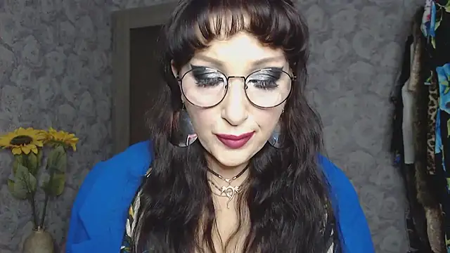 Snapshot of Aziza1 chatting on 09.20.25 Aziza1 online show from 09.20.25
