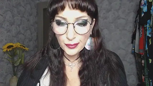 Snapshot of Aziza1 chatting on 09.26.25 Aziza1 online show from 09.26.25