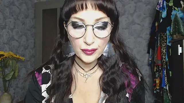 Snapshot of Aziza1 chatting on 09.28.25 Aziza1 online show from 09.28.25