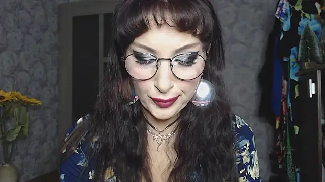 Snapshot of Aziza1 chatting on 09.29.25 Aziza1 online show from 09.29.25