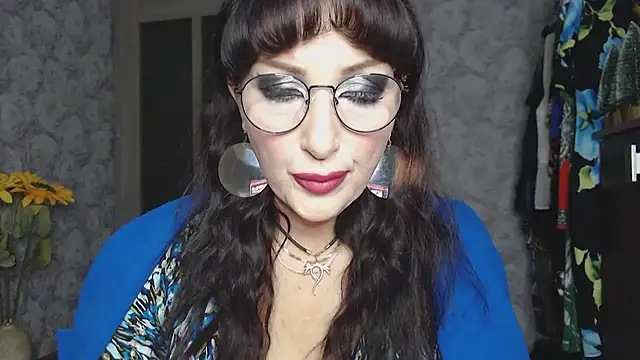 Snapshot of Aziza1 chatting on 10.20.25 Aziza1 online show from 10.20.25