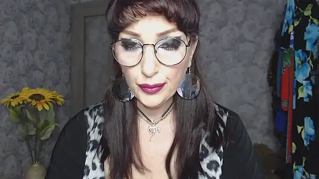 Snapshot of Aziza1 chatting on 05.26.26 Aziza1 online show from 05.26.26