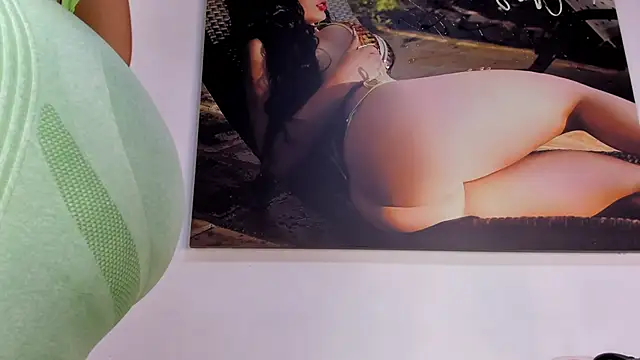 Snapshot of Loren_Baker chatting on 02.05.25 Loren Baker online show from 02.05.25