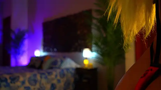 ambarEvans online show from 12.05.24