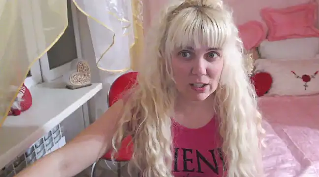 SunnySylvia online show from 02.21.25