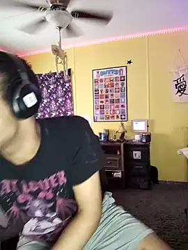 Snapshot of LordSpunFun chatting on 02.05.25 LordSpunFun online show from 02.05.25